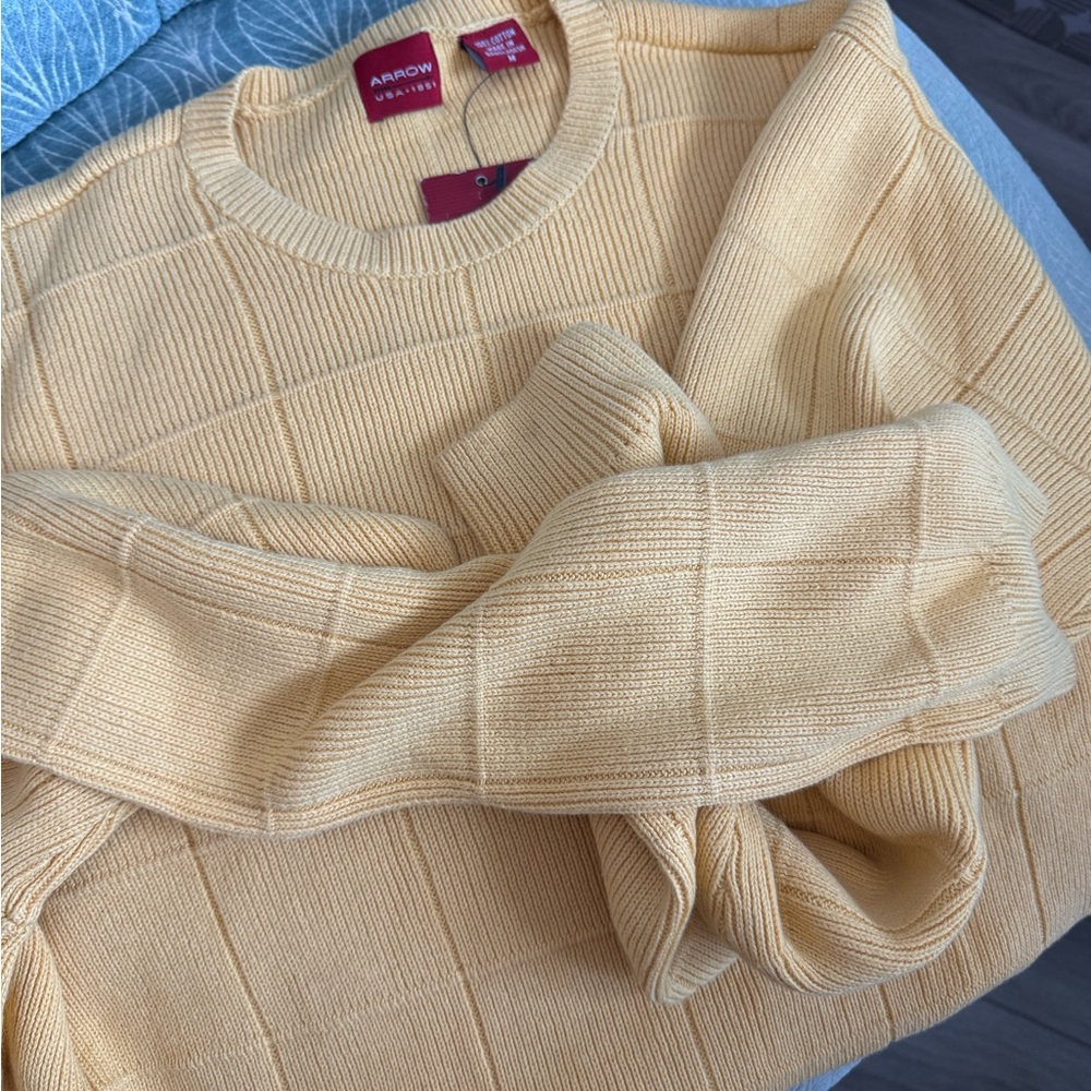 Mens Arrow Sweater, Yellow NWT Size Medium Vintage